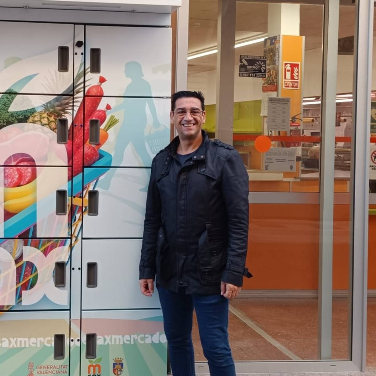Sax implanta un sistema de taquillas refrigeradas para modernizar su mercado municipal