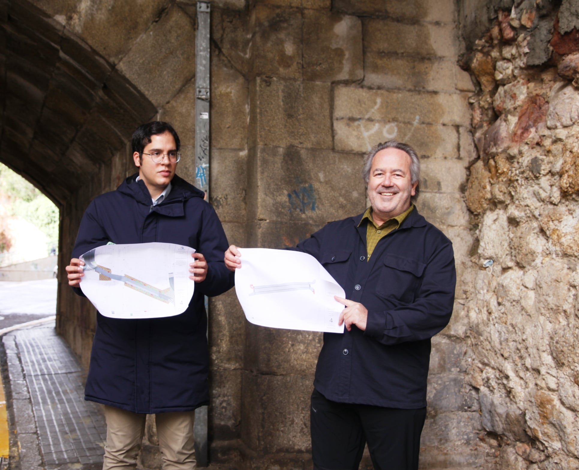 El alcalde de Zamora, Francisco Guarido, y el Concejal de Movilidad, Pablo Novo, presentan el proyecto de plataforma única en la Bajada de San Pablo y Martínez Villergas