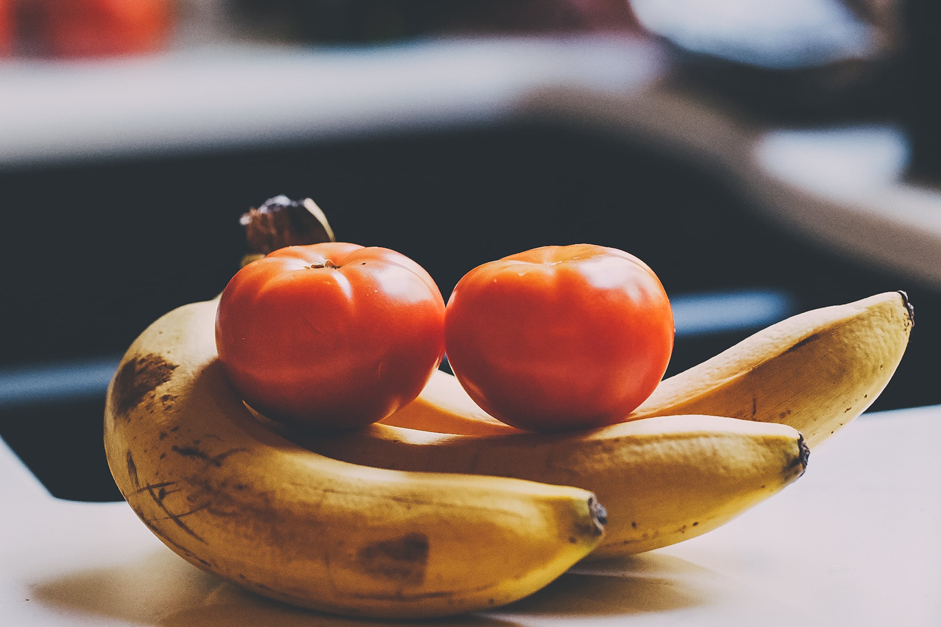 Tomates y plátanos