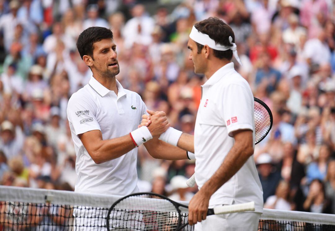 Federer y Djokovic, líderes en Wimbledon.