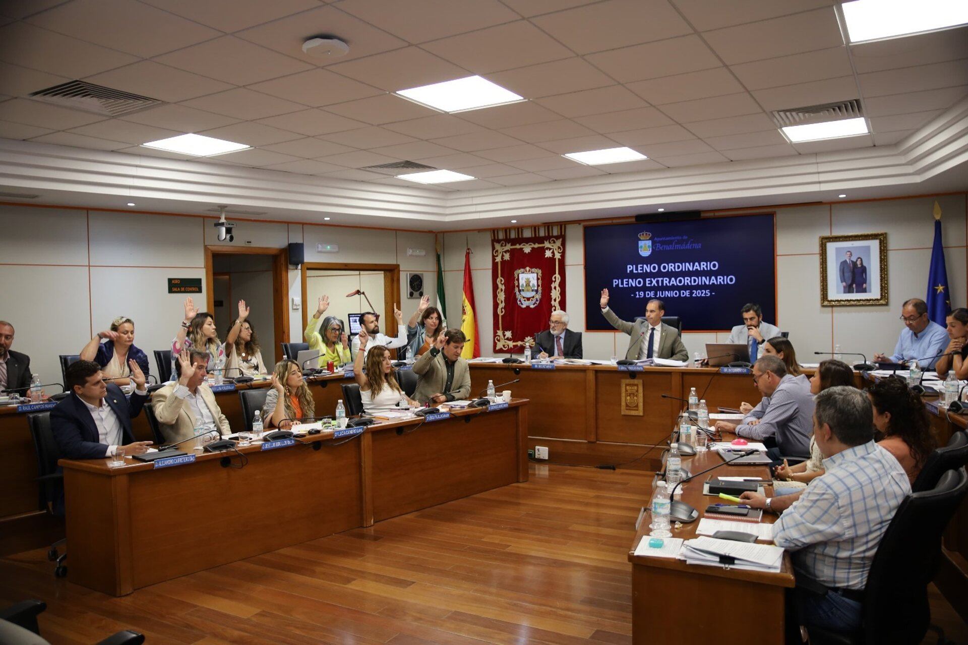 Pleno del Ayuntamiento de Benalmádena (Málaga)