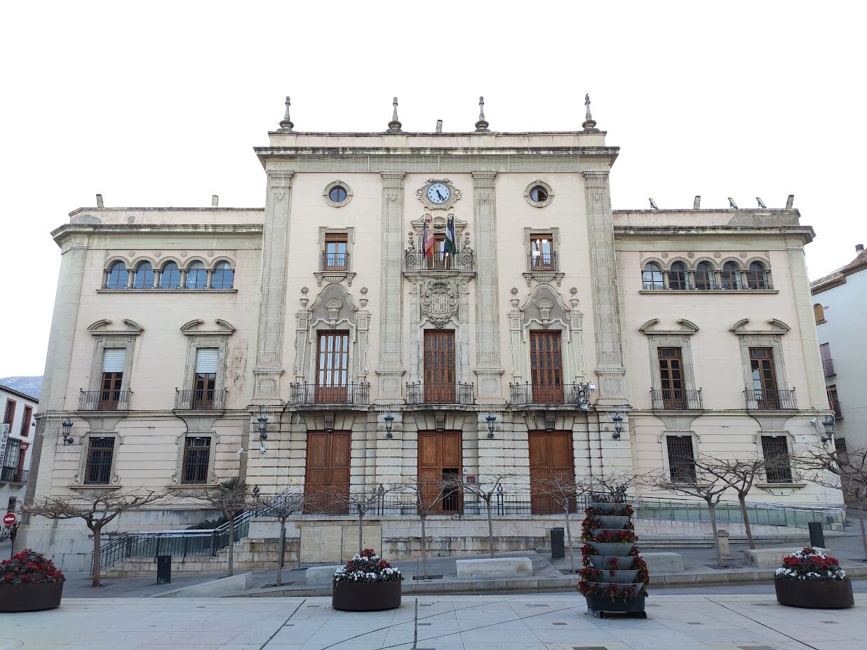 Fachada principal del Ayuntamiento de Jaén capital