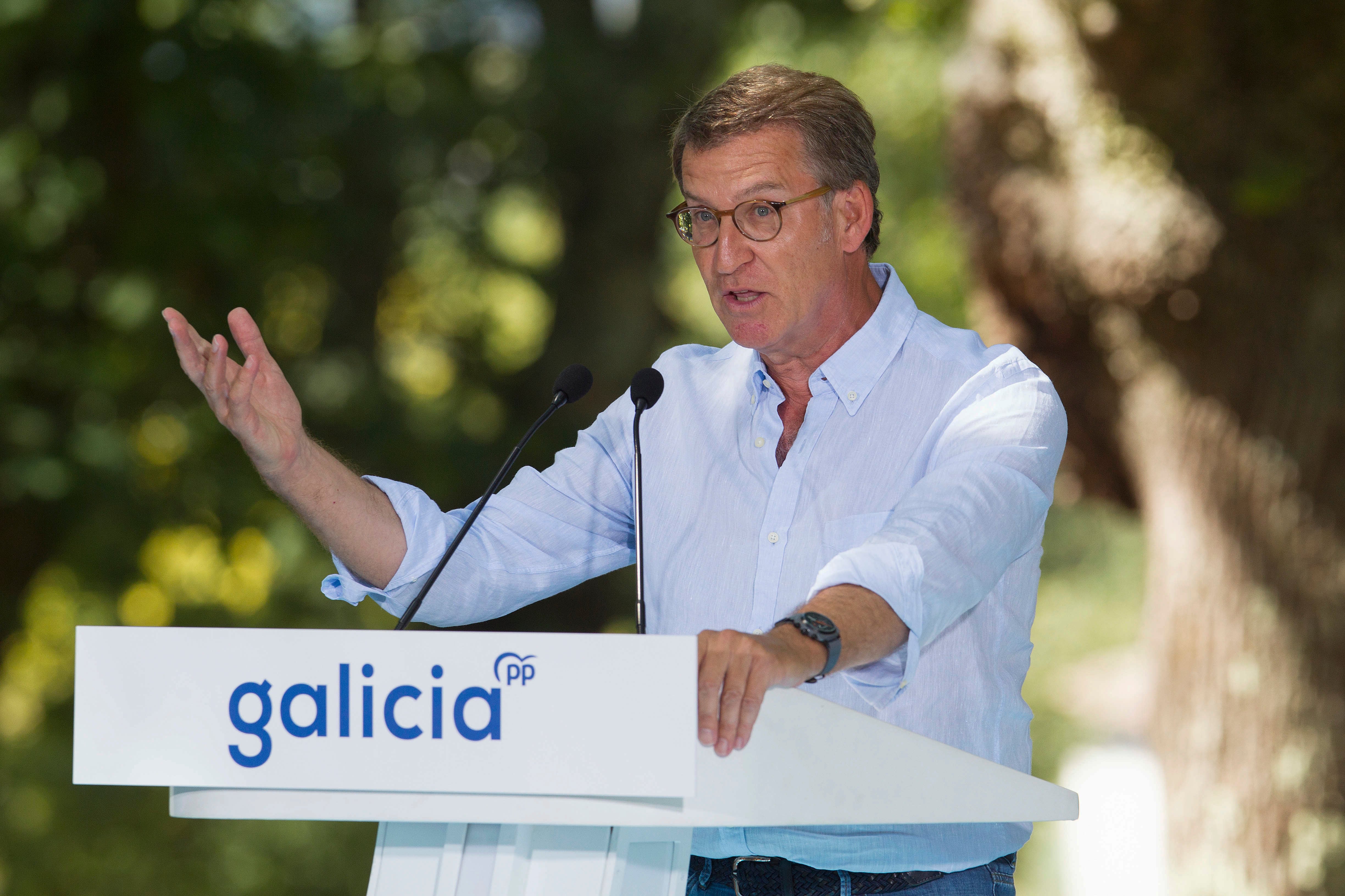 El presidente del Partido Popular, Alberto Núñez Feijóo, interviene en la inauguración del curso político en la Carballeira de San Xusto en Cerdedo-Cotobade.