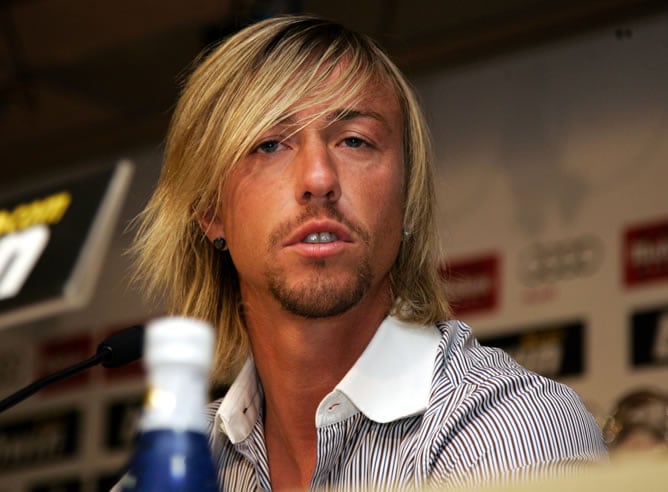 Guti despidiéndose en el Santiago Bernabéu