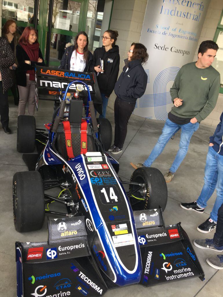 El UM17 expuesto en la Universidade de Vigo