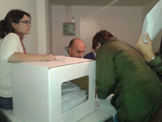 Una resident participa el 9N a Andorra la Vella
