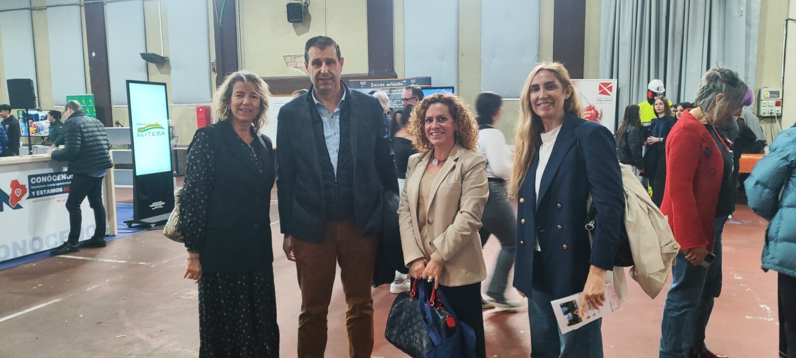 María José Delfuello , Sergio Serra, Mónica Martínez, Sandra González.