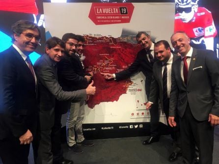 Delegación abulense en la presentación de La Vuelta