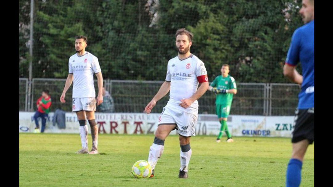 Antonio Martínez seguirá su carrera en el futbol kuwaití