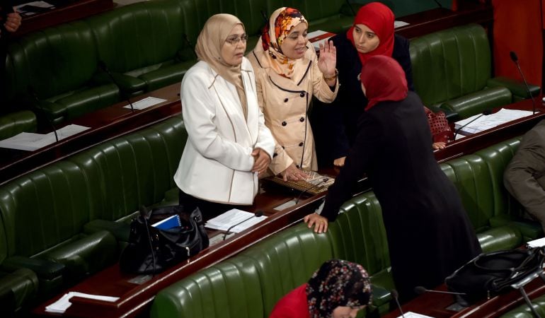 El partido islamista Ennahdha durante un debate en el Parlamento de Túnez. 