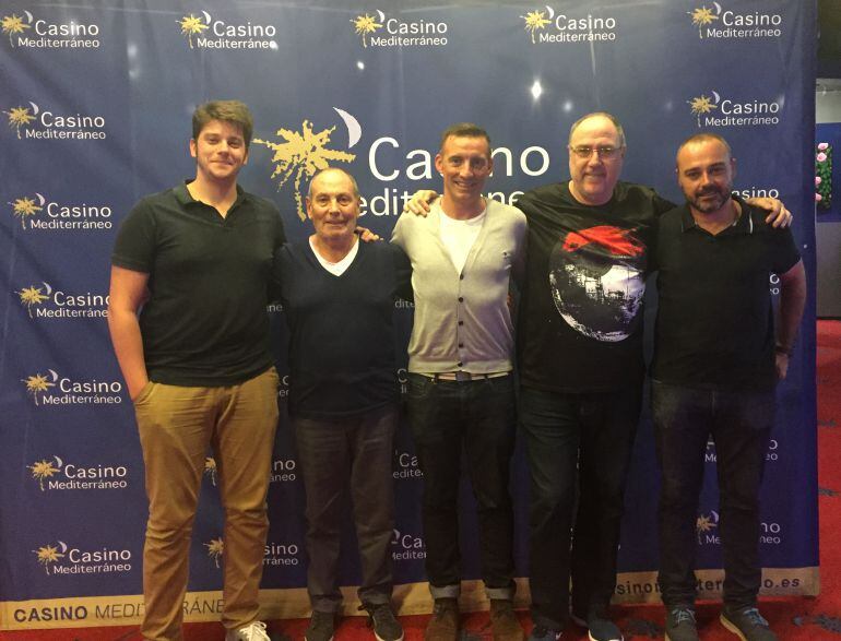 Pedro Vera junto a los miembros del Sanedrín, en el Casino Mediterráneo