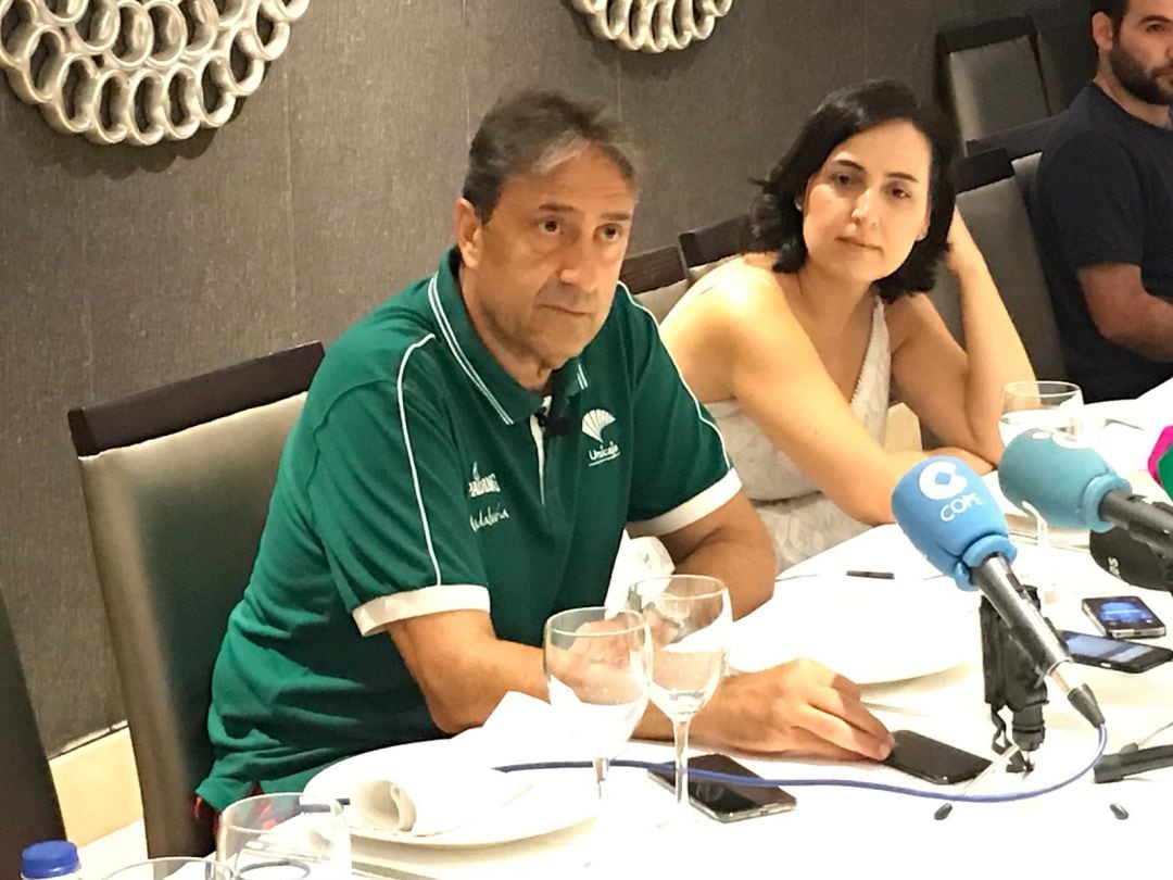 Luis Casimiro, en el desayuno informativo previo a la temporada