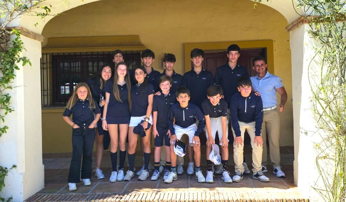 El equipo infantil del Real Club de Golf Guadalhorce