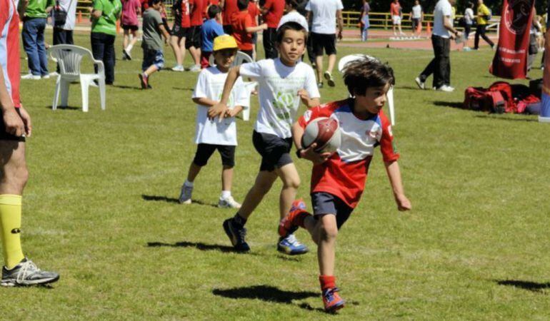 Ganemos propone que se impartan un mínimo de tres horas de Educación Física semanales