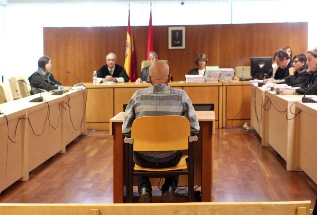 Pedro Luis Gallego, conocido como el violador del ascensor, durante su primer día del juicio en la Audiencia Provincial de Madrid