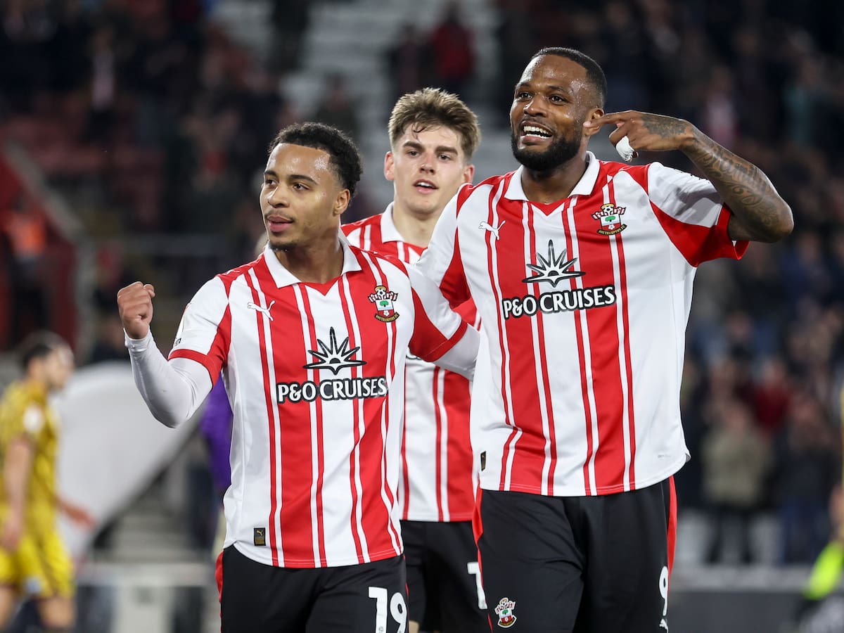 Alberto Mora: "Cyle Larin vuelve a ser el tercer delantero de Canadá"