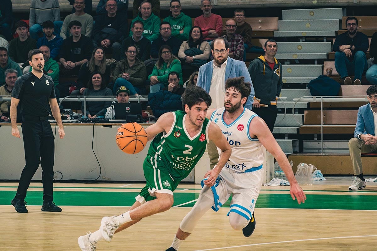 Iker Terreros ya debutó la pasada temporada con  Lobe Huesca la Magia