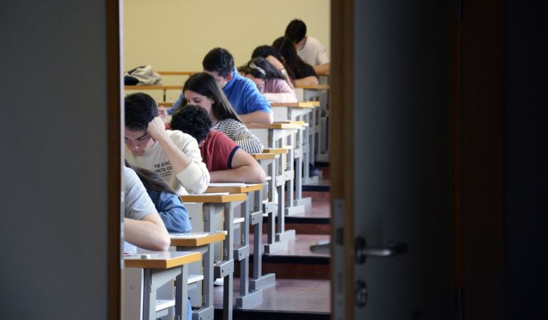 La EvAU ha comenzado este lunes en el campus de Cuenca