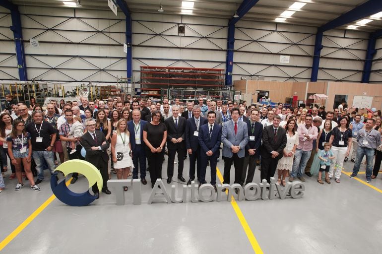 Foto de familia de TI Automotive