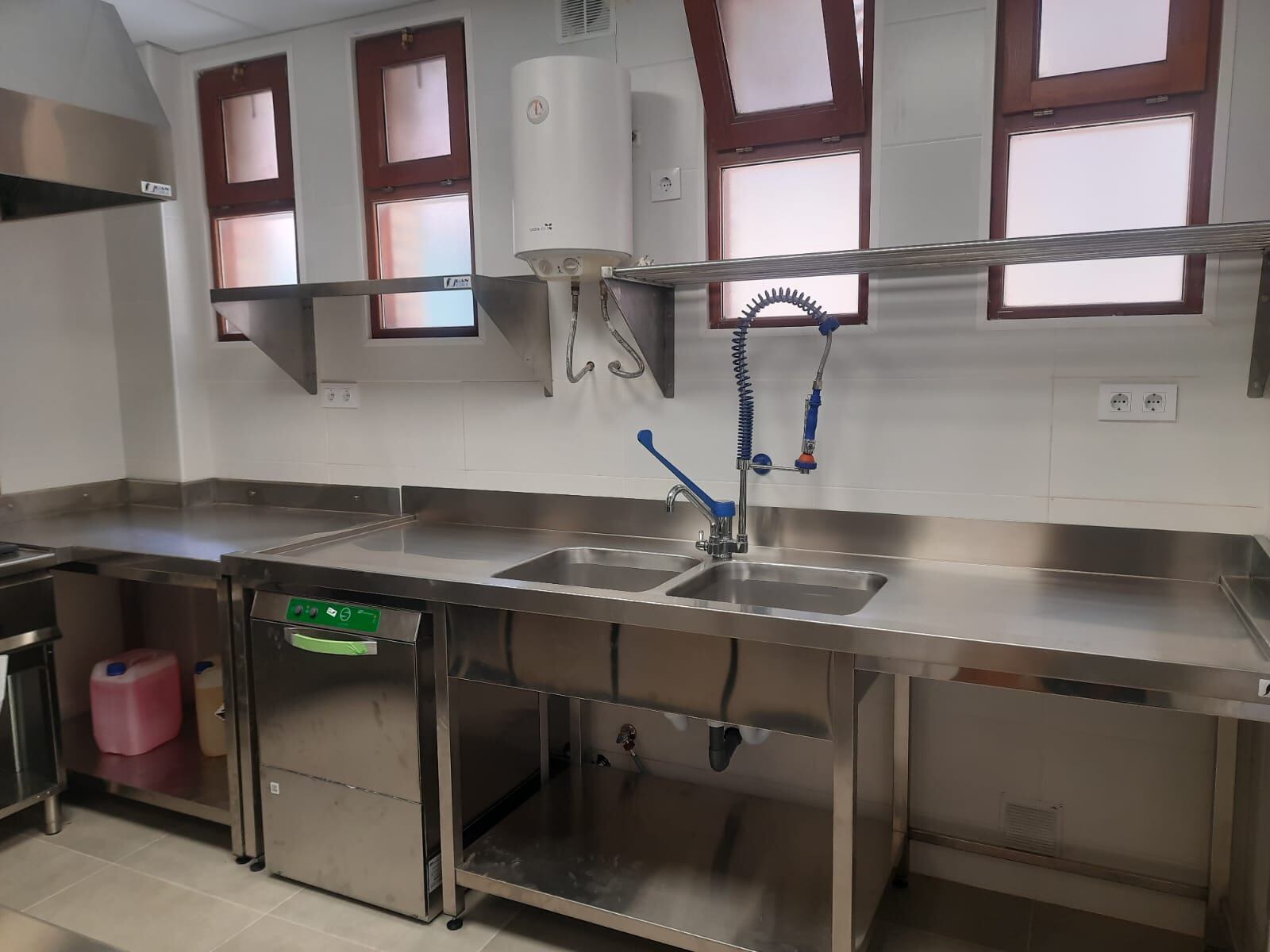 Cocina Escuela San Esteban de Litera.