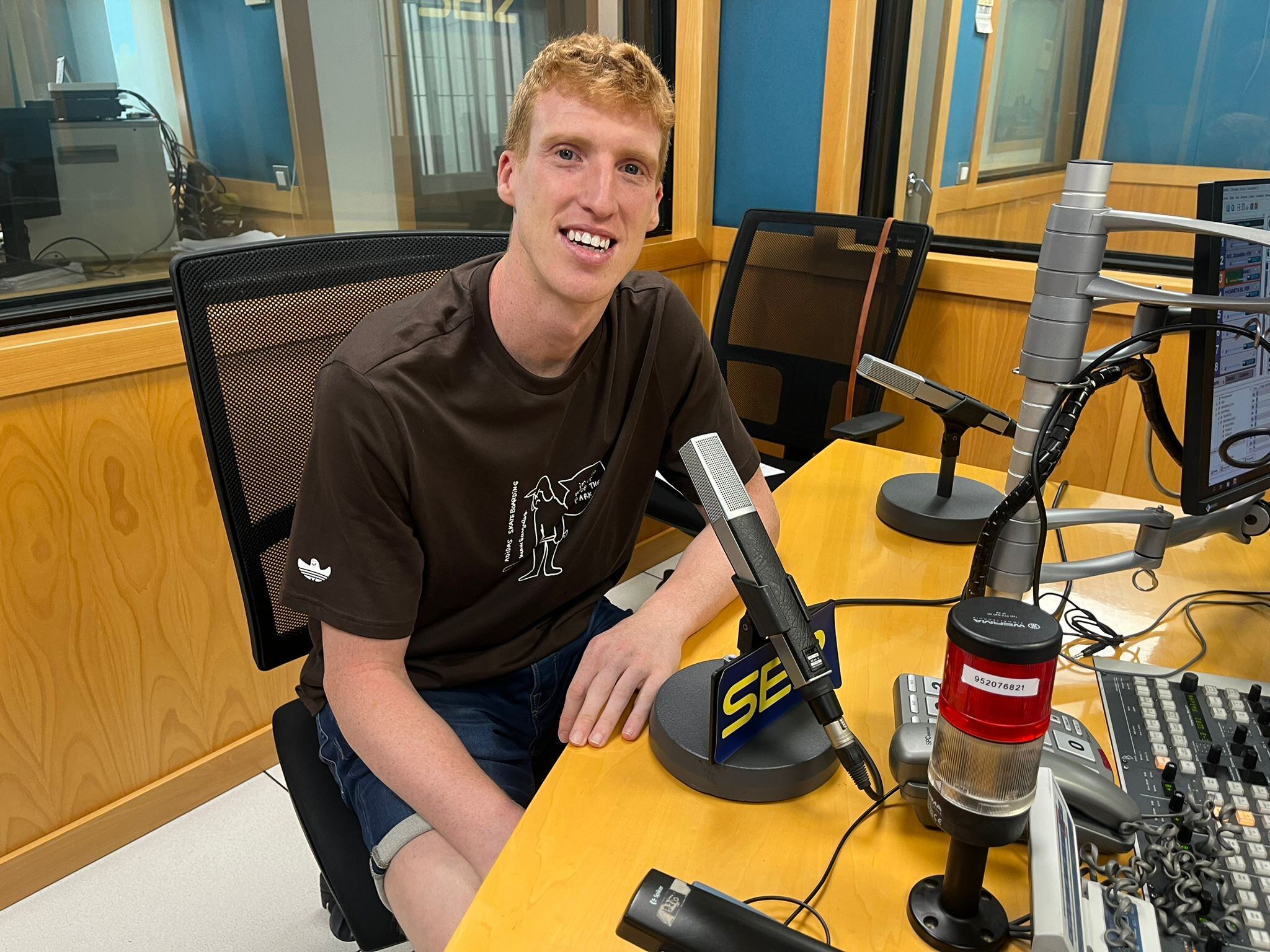 El jugador de Unicaja Baloncesto, Alberto Díaz, en los estudios de SER Málaga