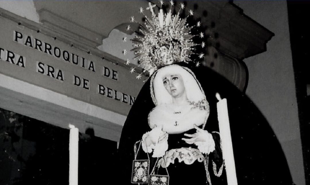 Cartel de la muestra que la Hermandad del Carmen celebra hasta el viernes en el Colegio SAFA de la calle Calatrava