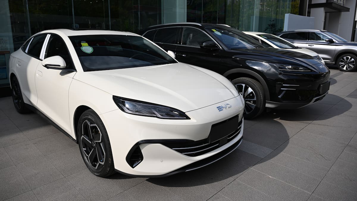 Una empresa china presenta un cargador ultrarápido para sus coches que recarga el vehículo en menos de 5 minutos