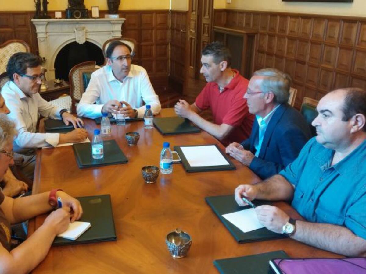 El Alcalde anuncia más participación de los vecinos en la actividad municipal