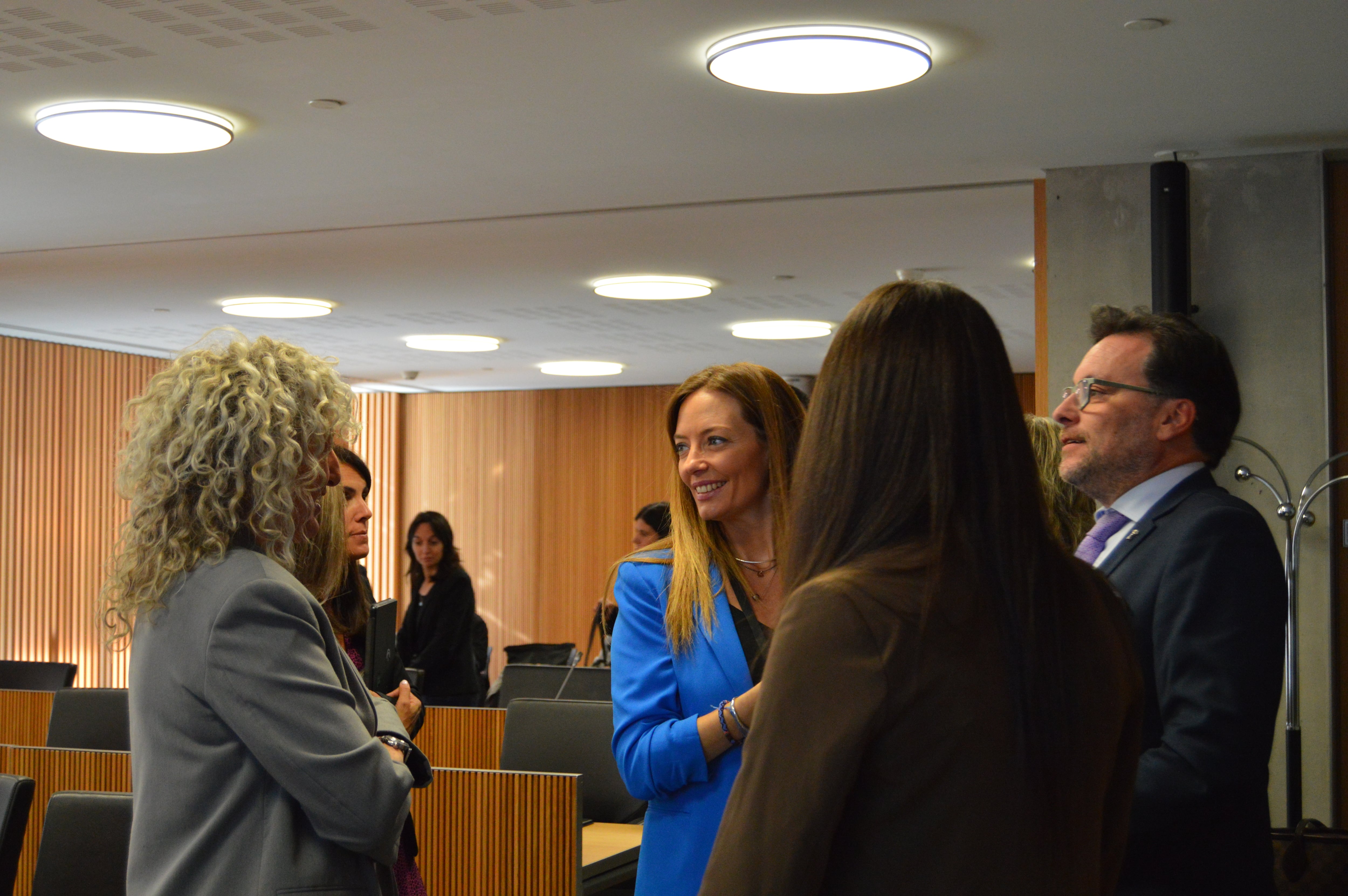 La ministra de Salut, Helena Mas, moments abans de la compareixença al davant de les comissions legislatives d&#039;Afers Socials i Igualtat i de Sanitat.