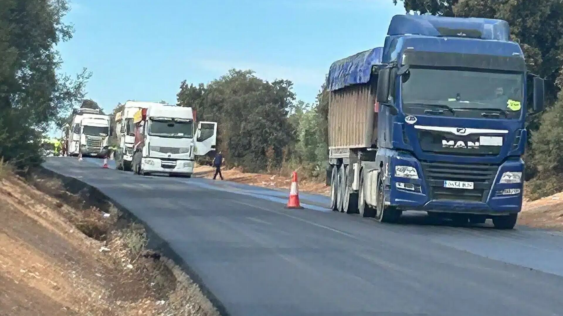 Trabajos en la MA-6415 de acceso a Alameda