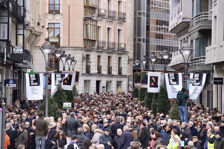 Manifestación por la calle Santiago 