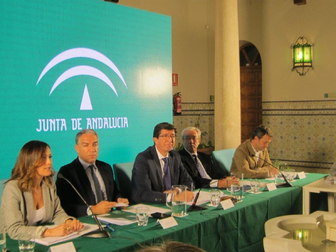 Constitución de la comisión de la ITI, con la presencia del vicepresidente de la Junta de Andalucía, Juan Marín.