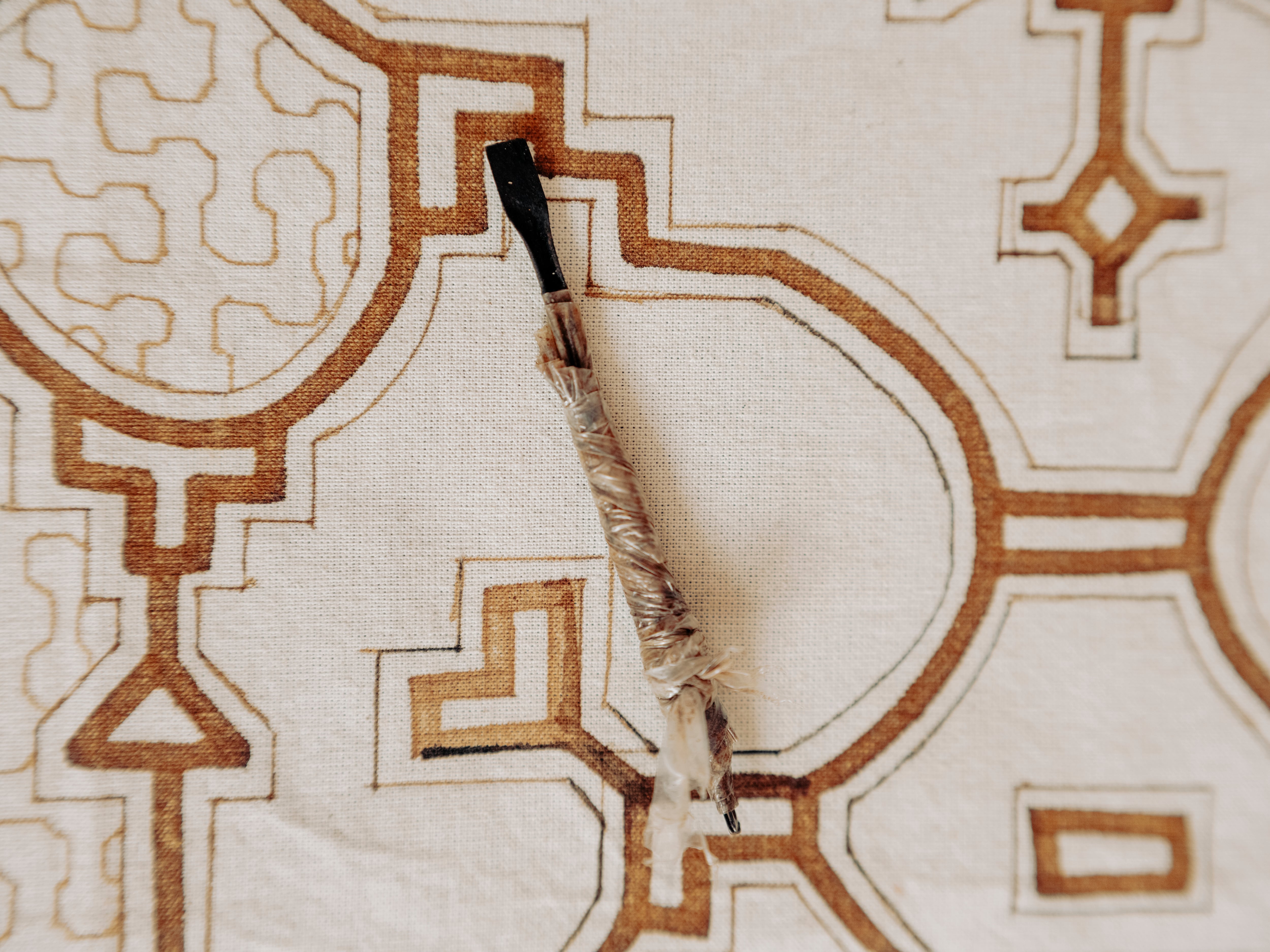 Un ejemplo de kené, el diseño del pueblo shipibo-konibo, que Flores ha elevado a un nivel sin precedentes de sofisticación.