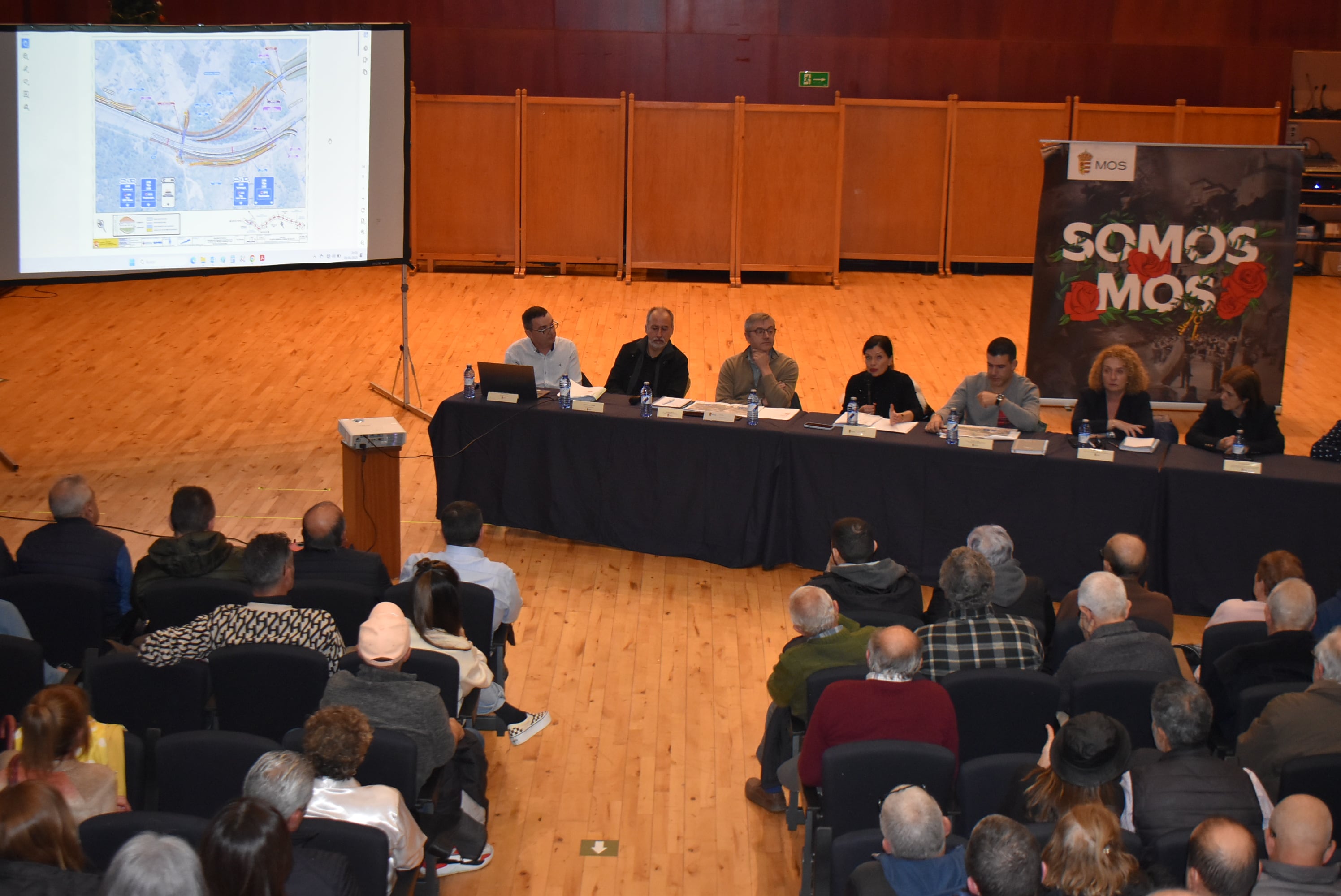 Asamblea de vecinos afectados por el nuevo trazado de la autovía en Mos