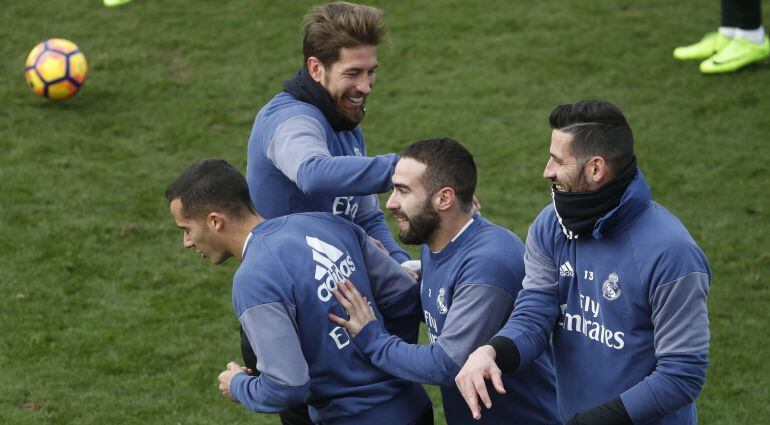 Carvajal, Ramos, Lucas Vázquez y Kiko Casilla, durante un entrenamiento de la pasada temporada