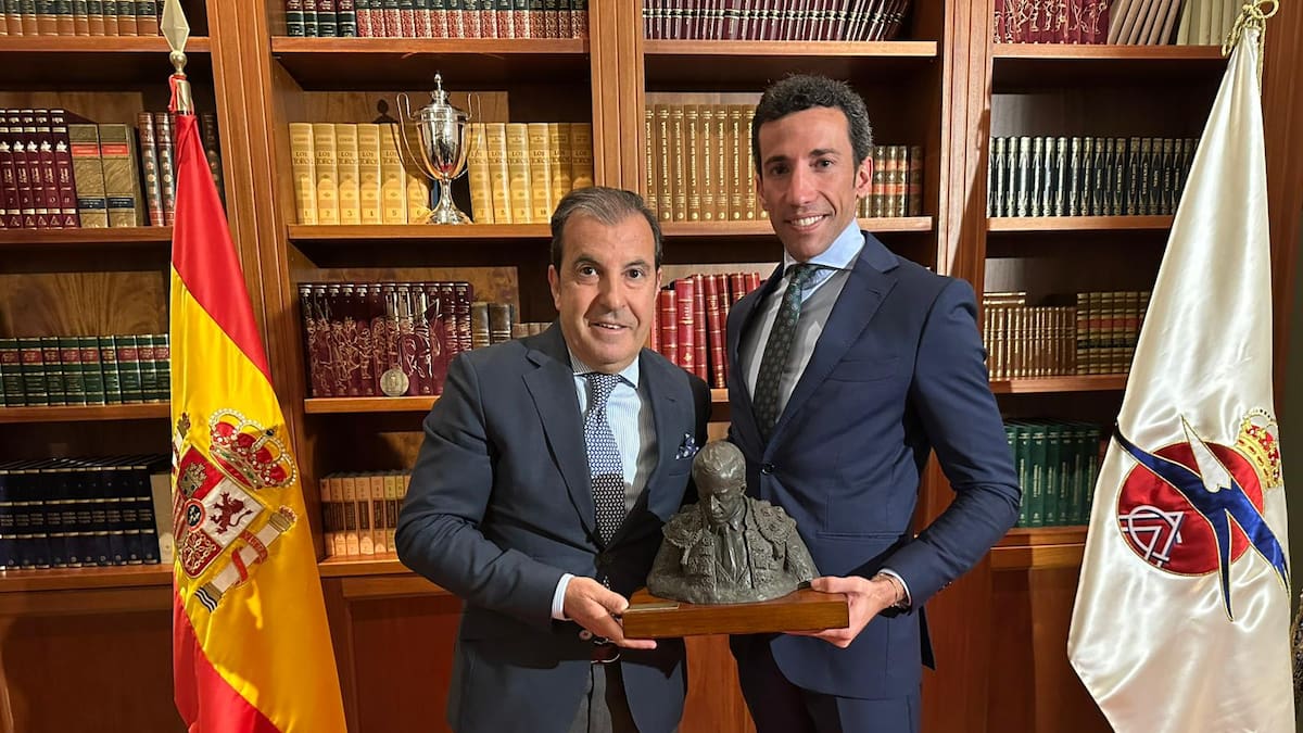 El torero David de Miranda recoge el prestigioso Memorial Manolo Vázquez en 'El Aero'