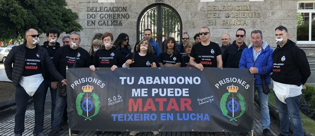 Nueva protesta de los funcionarios de prisiones frente a la delegación del gobierno