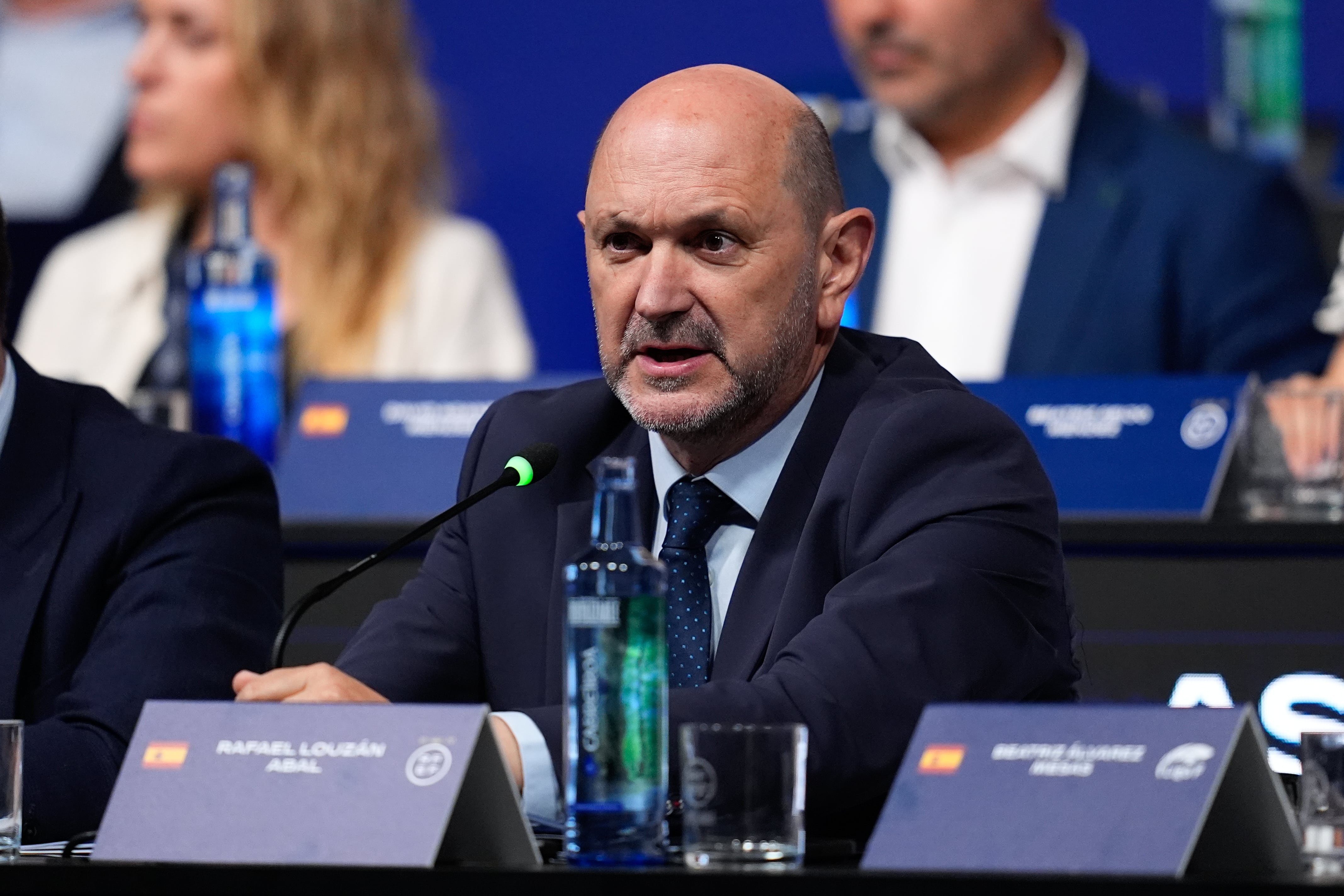 Rafael Louzán durante una Asamblea General de la RFEF