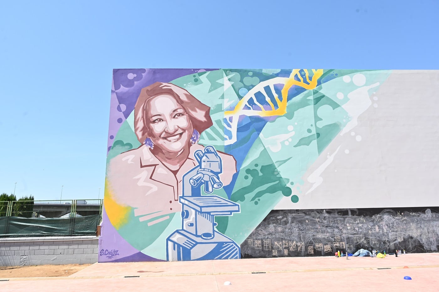 Ángela Nieto, protagonista de un nuevo mural del proyecto &#039;Dones de ciència&#039; de la UPV y Las Naves