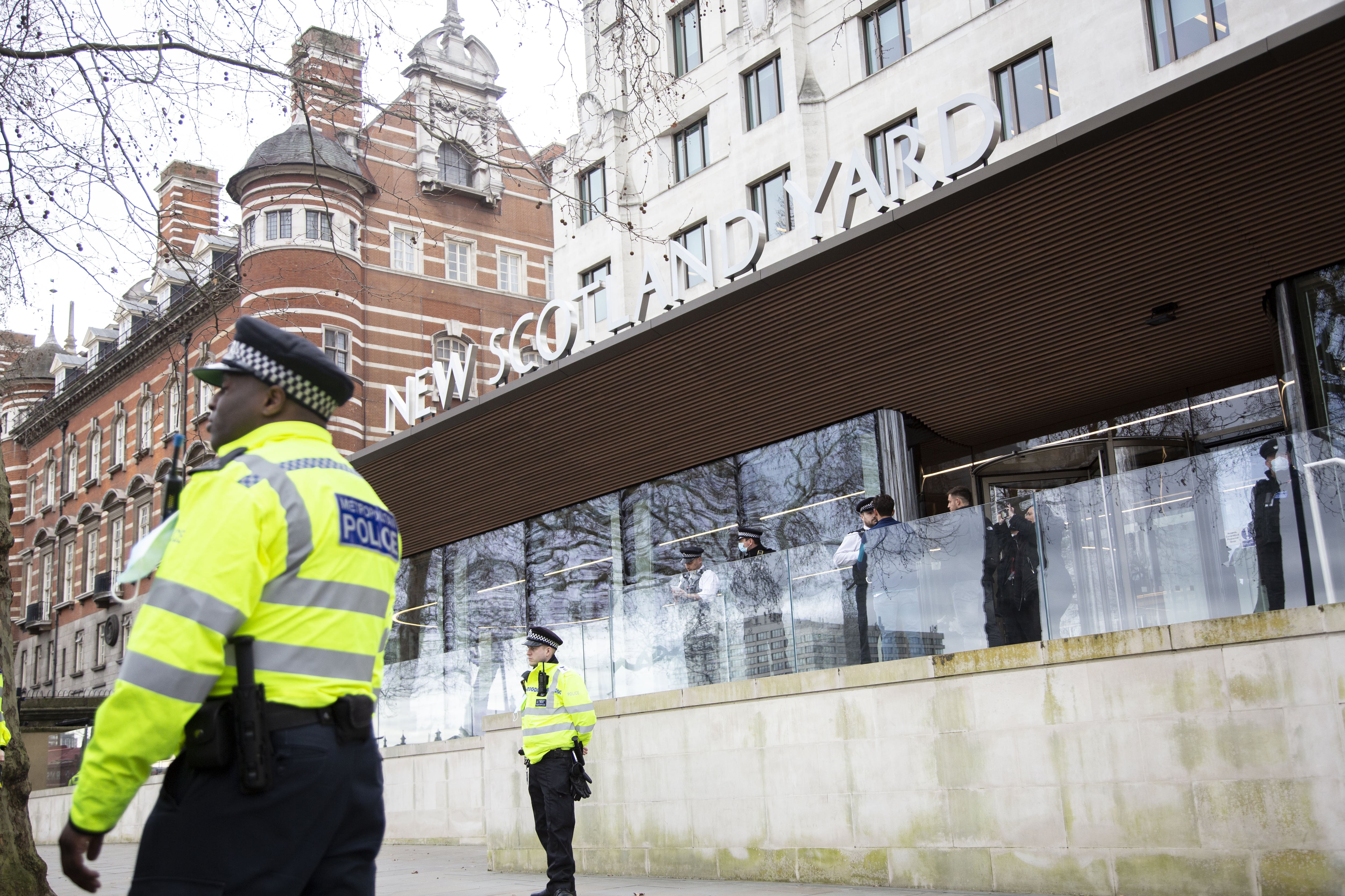 Imagen de archivo de dos agentes de policía británicos