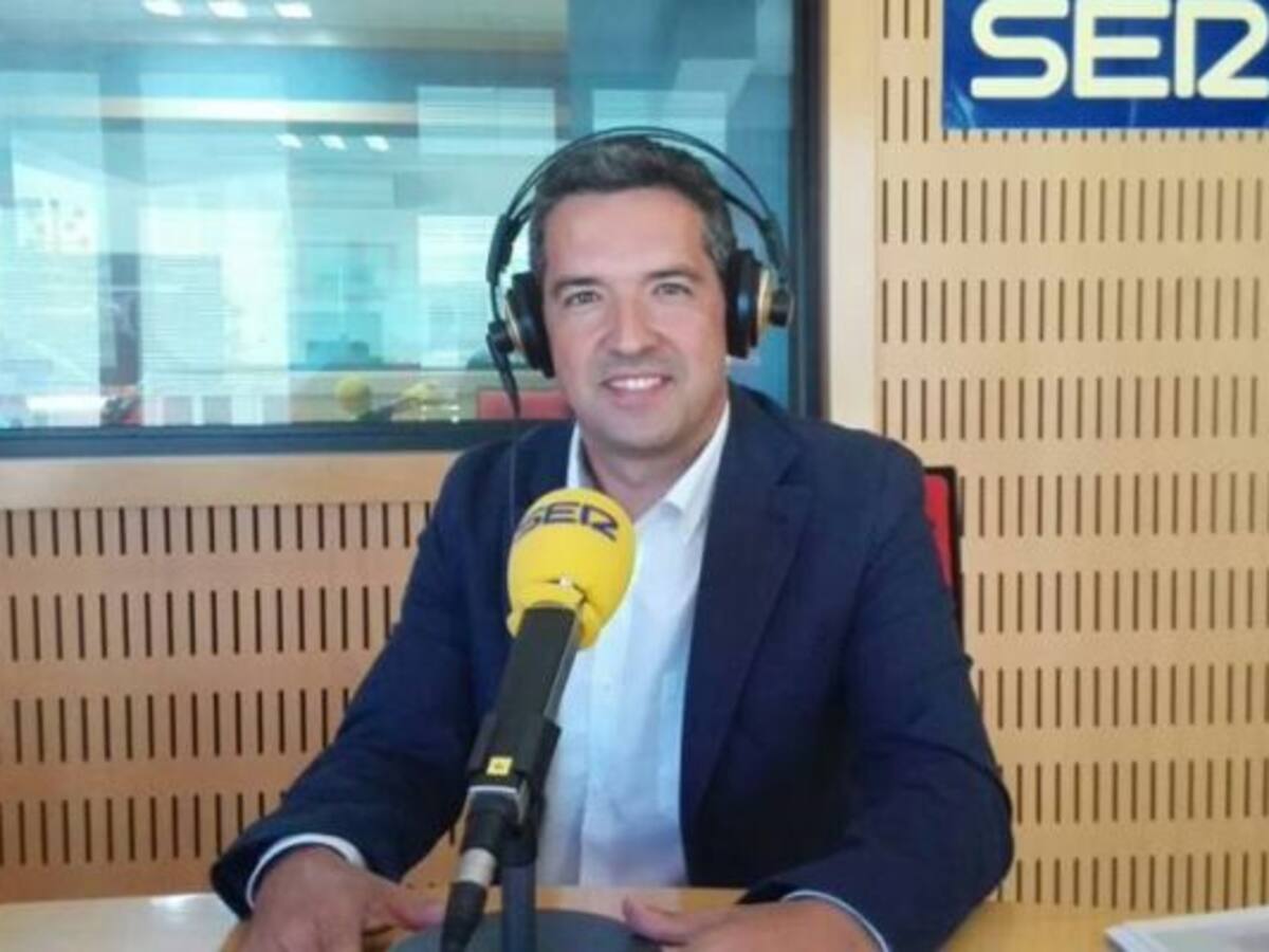 El alcalde de Rota apoya las reivindicaciones de los trabajadores de la Base Naval