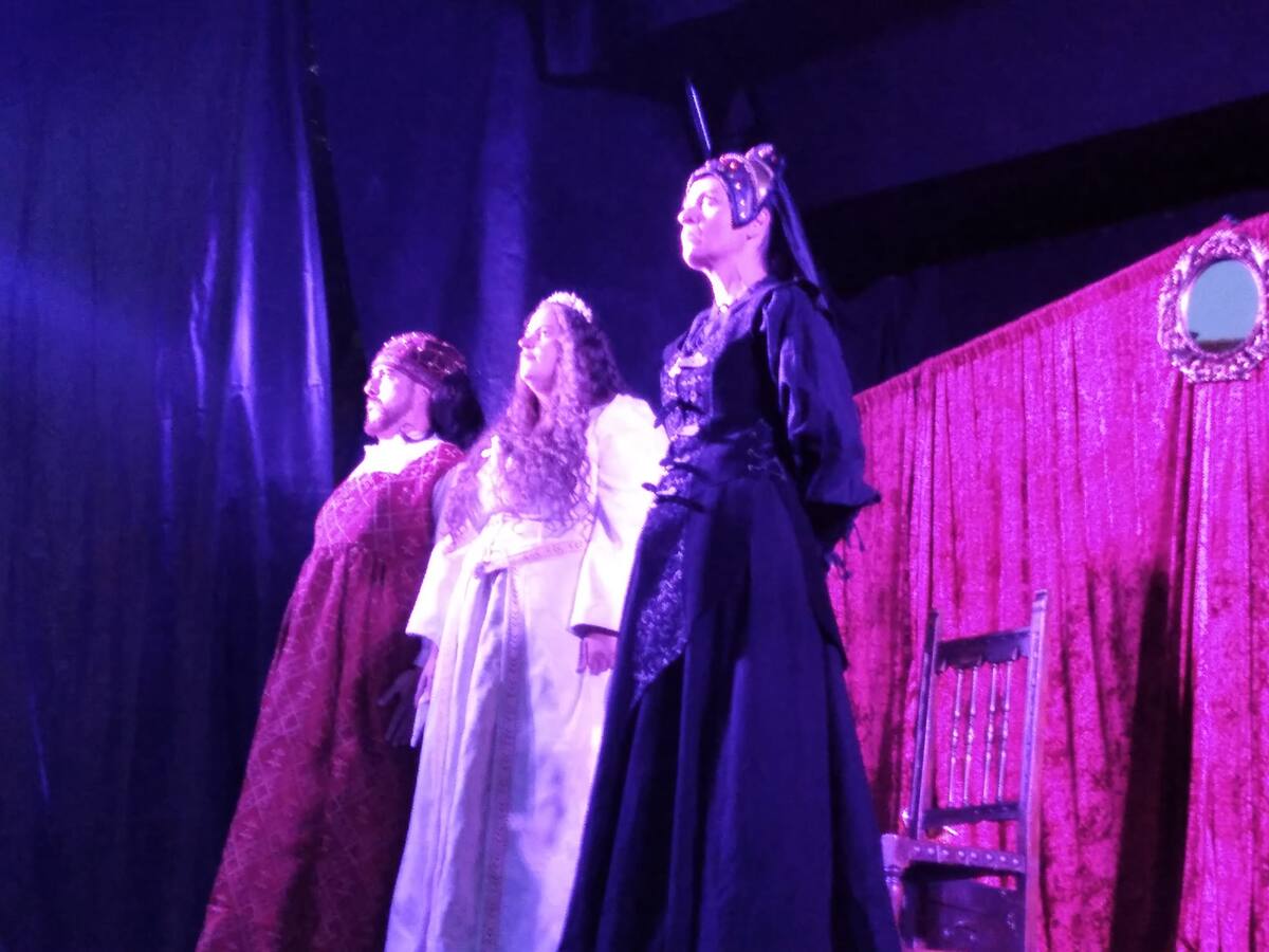 Teatro, murales, retratos a la antigua usanza y mucho más