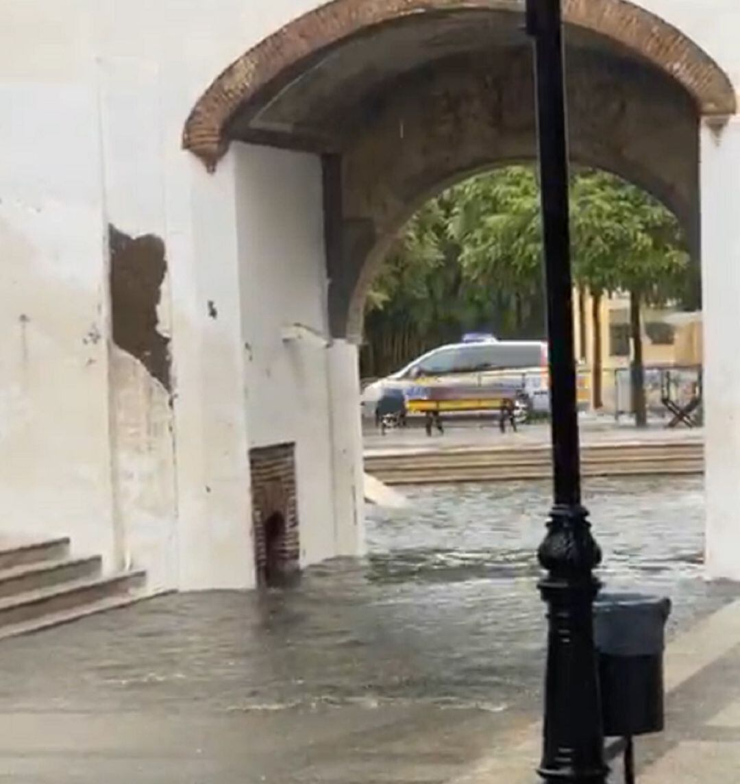 El Arco San Torcuato vuelve a inundarse.