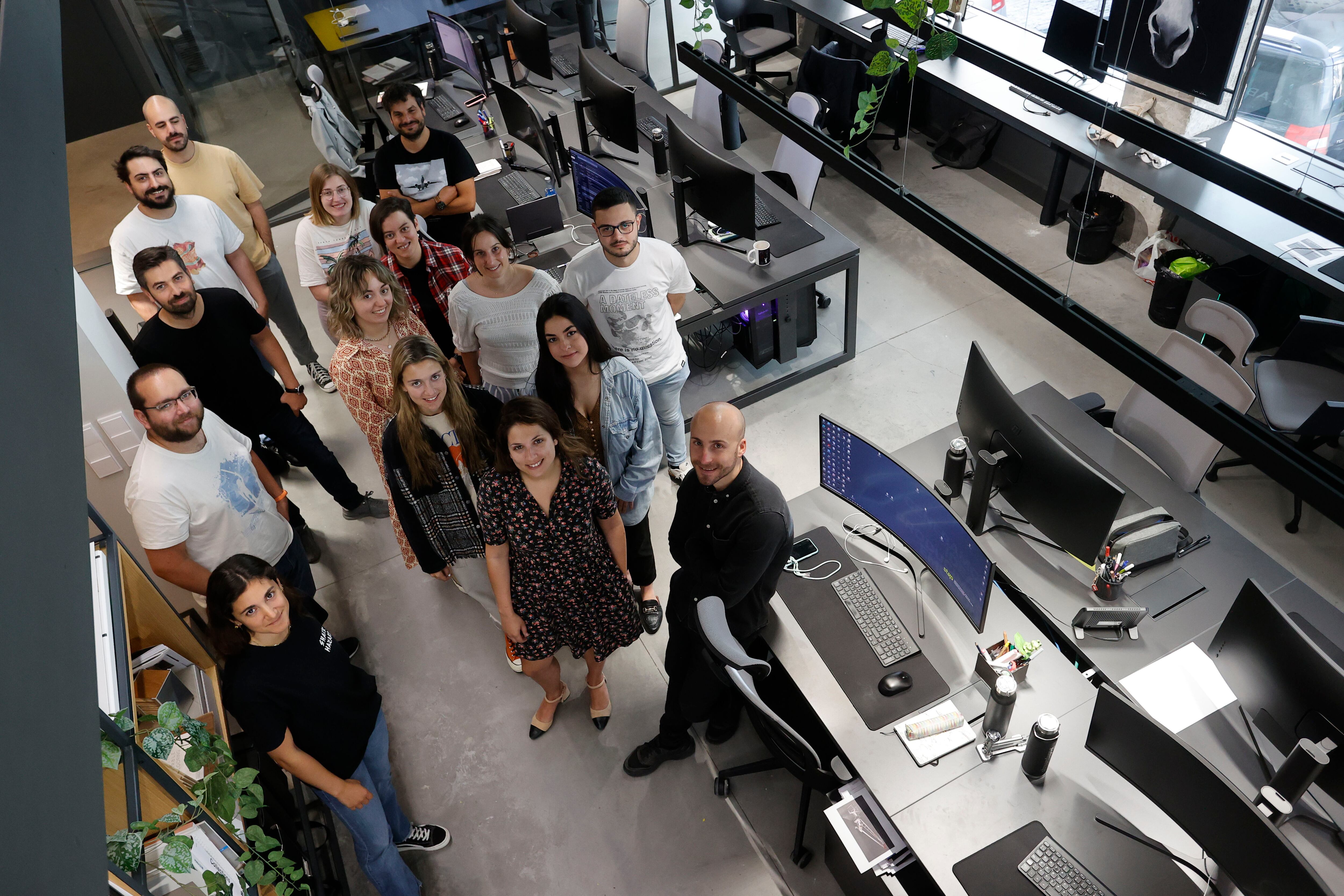 Ferrol. Economía emprendedores. El arquitecto Santiago Gonzalez del estudio Stgo habla en entrevista con EFE sobre el inicio de nueva etapa en la comarca de Ferrol , azotada por la crisis desde hace cuatro décadas, por el inicio de las fragatas F 110, el sector de la construcción y el diseño , sectores que están trabajando con su equipo multidisciplinar. Foto: kiko Delgado