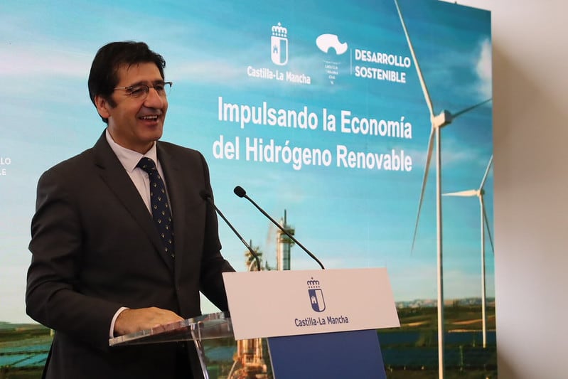 José Manuel Caballero en la sede de ISFOC en Puertollano