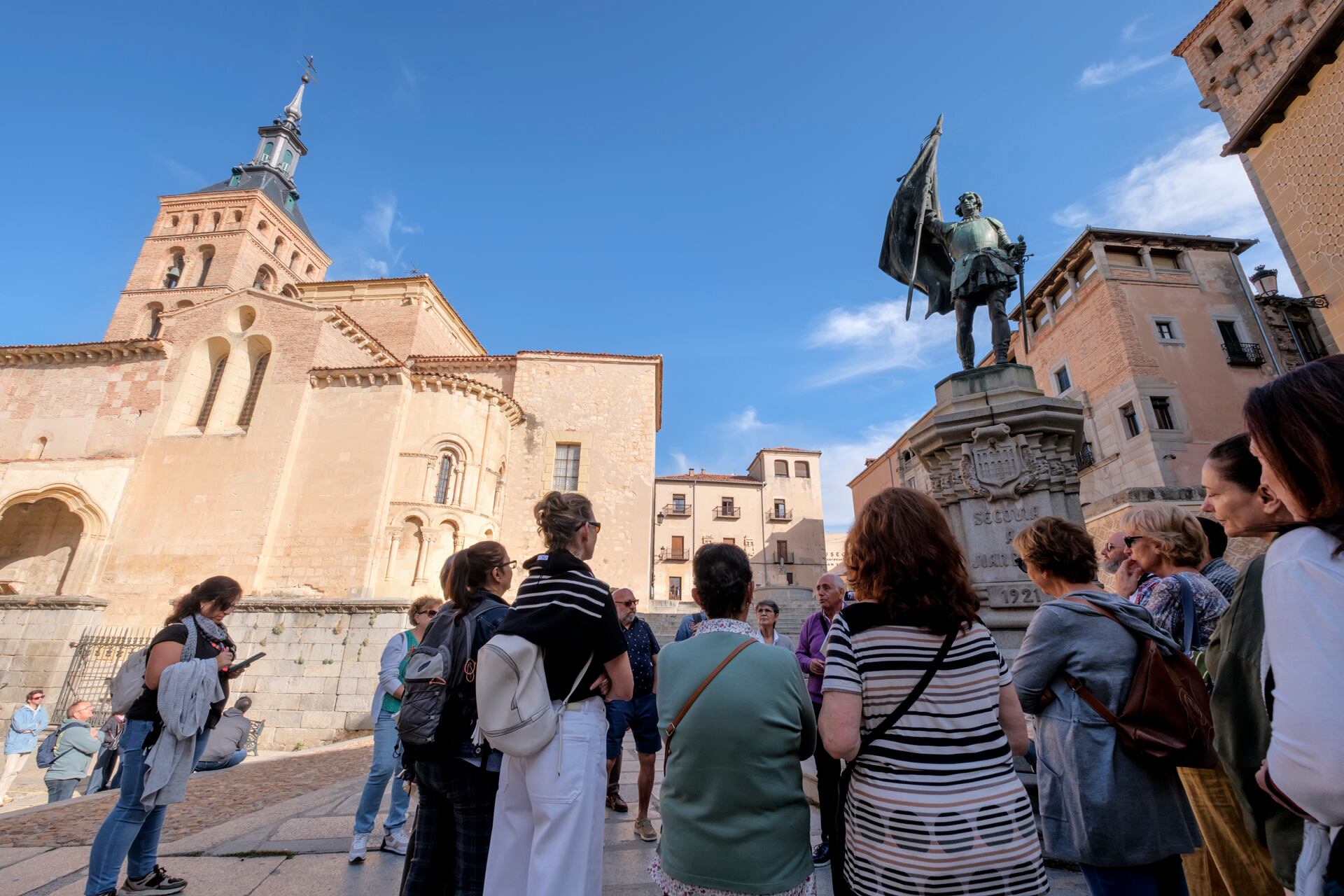 Más de 12.000 visitantes pasan por Segovia durante el Puente del Pilar