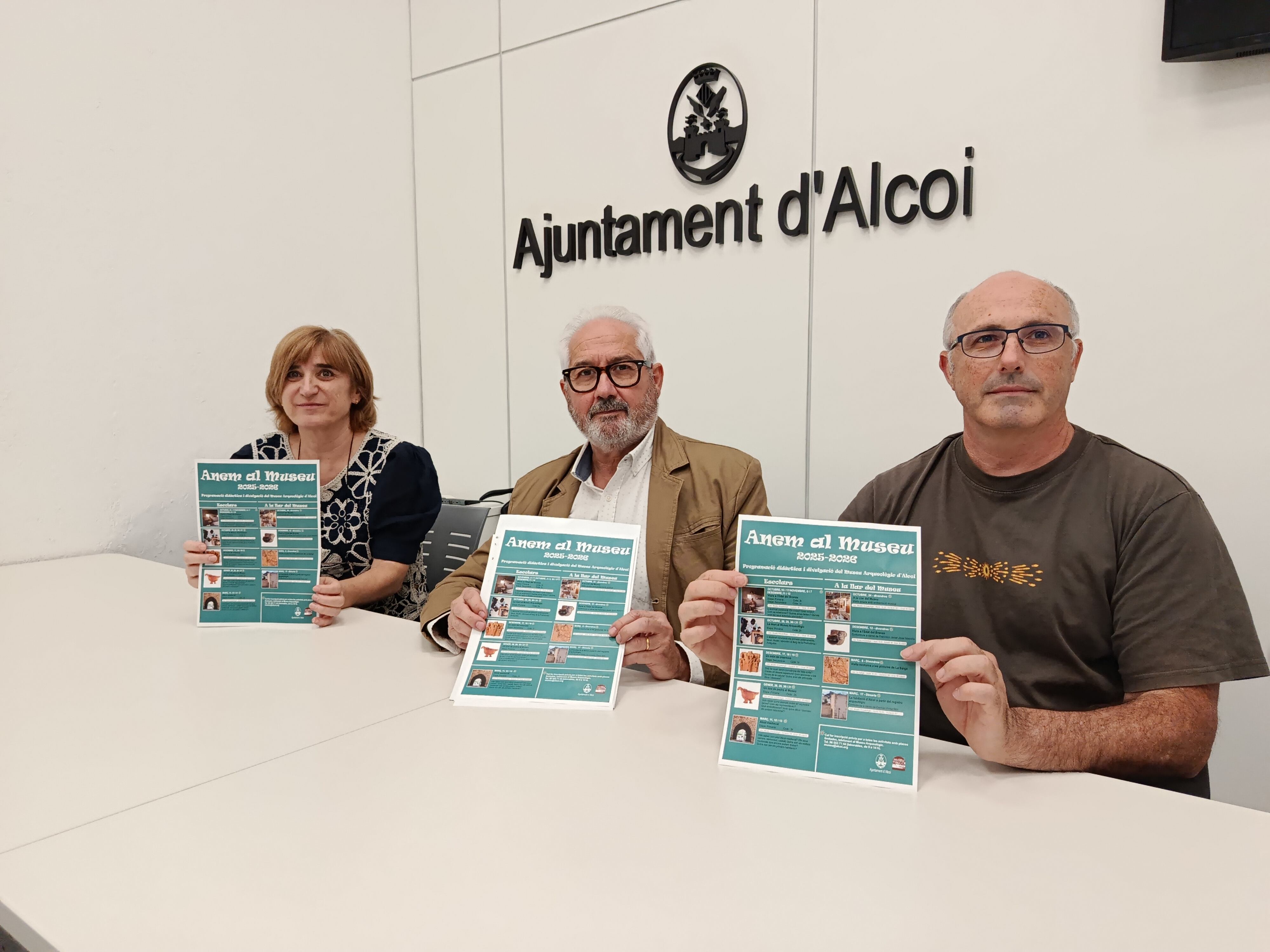Presentación programación de "Anem al museu" en Alcoy