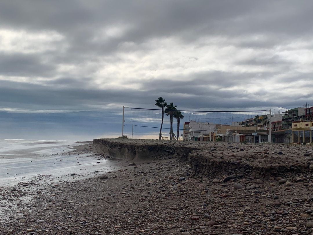 Playa de Nules tras un temporal