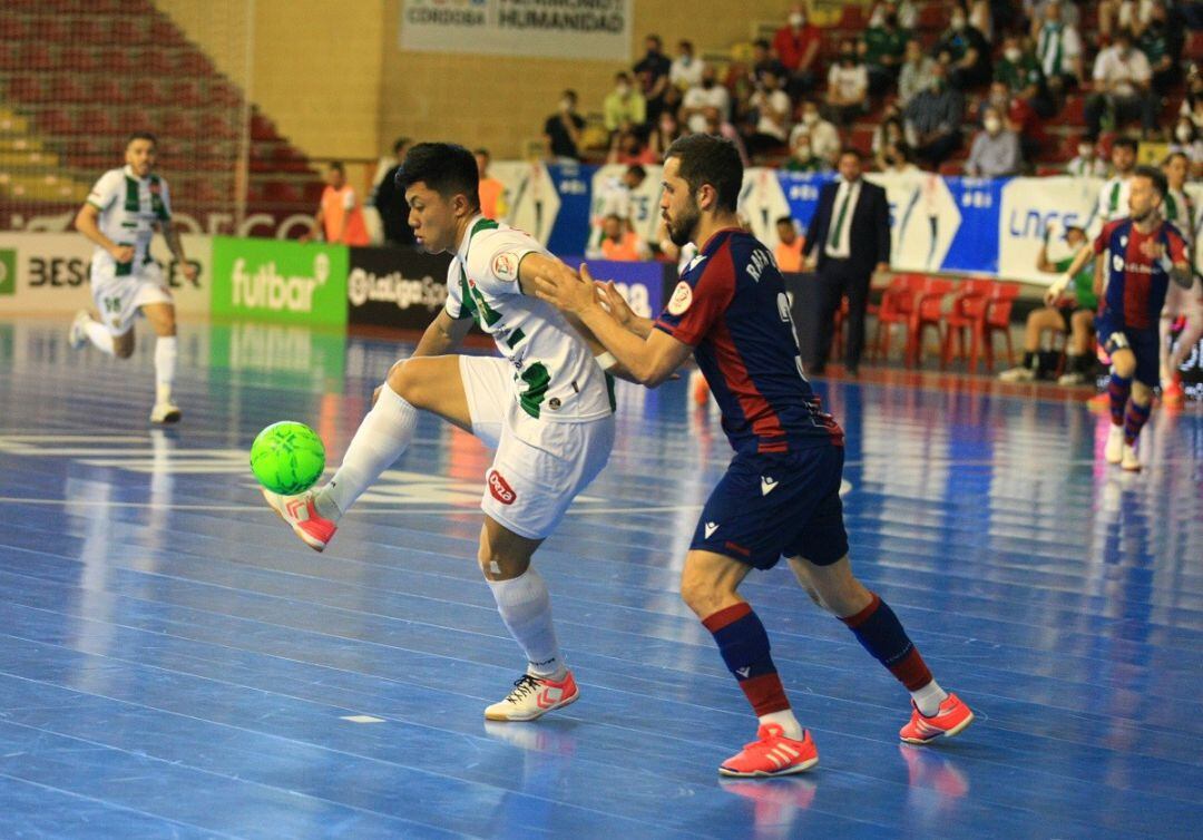 Lance del partido entre Córdoba Patrimonio de la Humanidad y Levante.