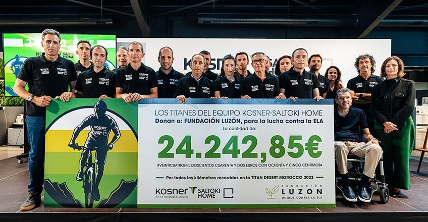 El equipo Kosner-Saltoki Home entrega su donación para la lucha contra la ELA